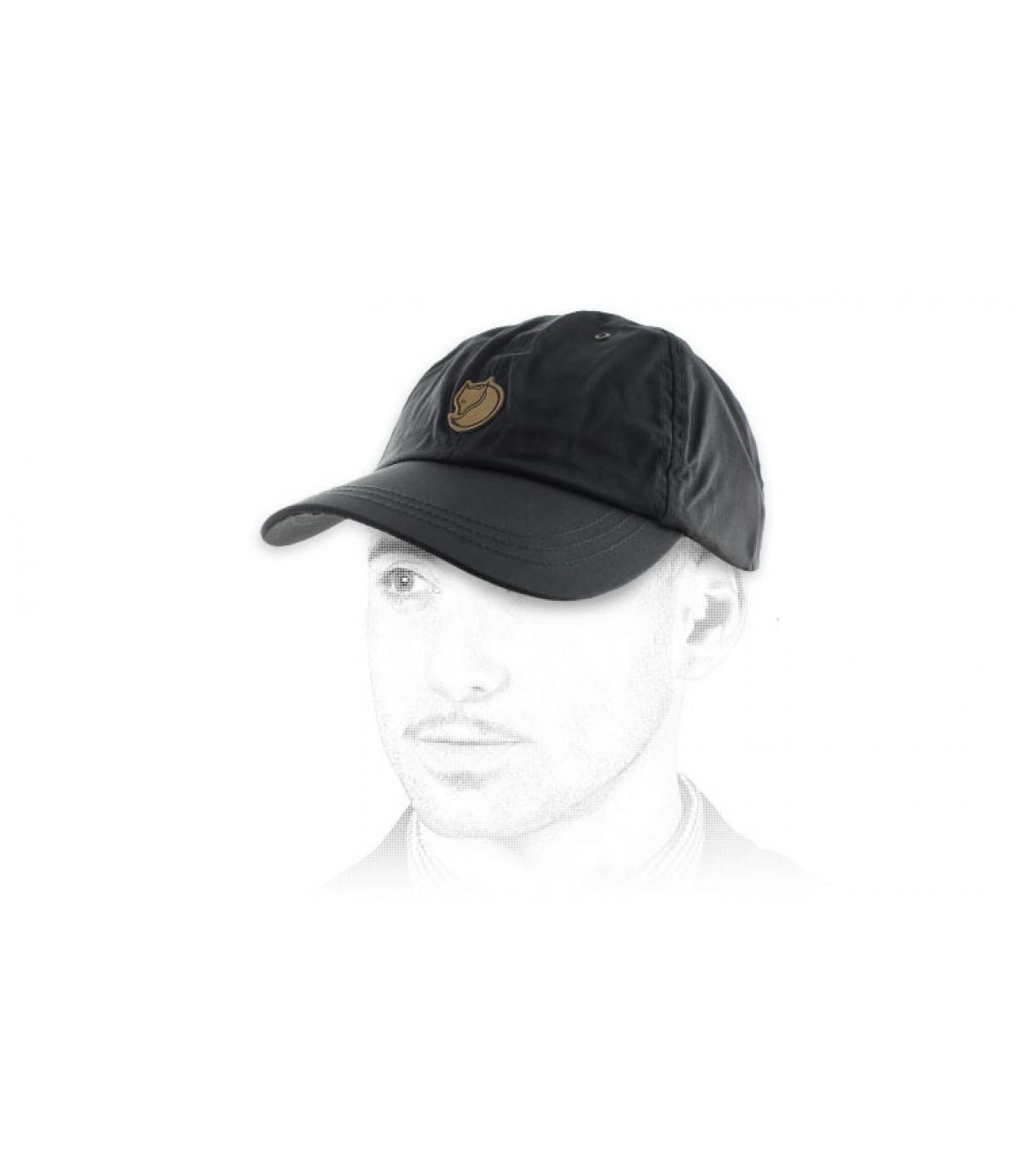 curva gris gorra Fjällräven Helags cap dark grey